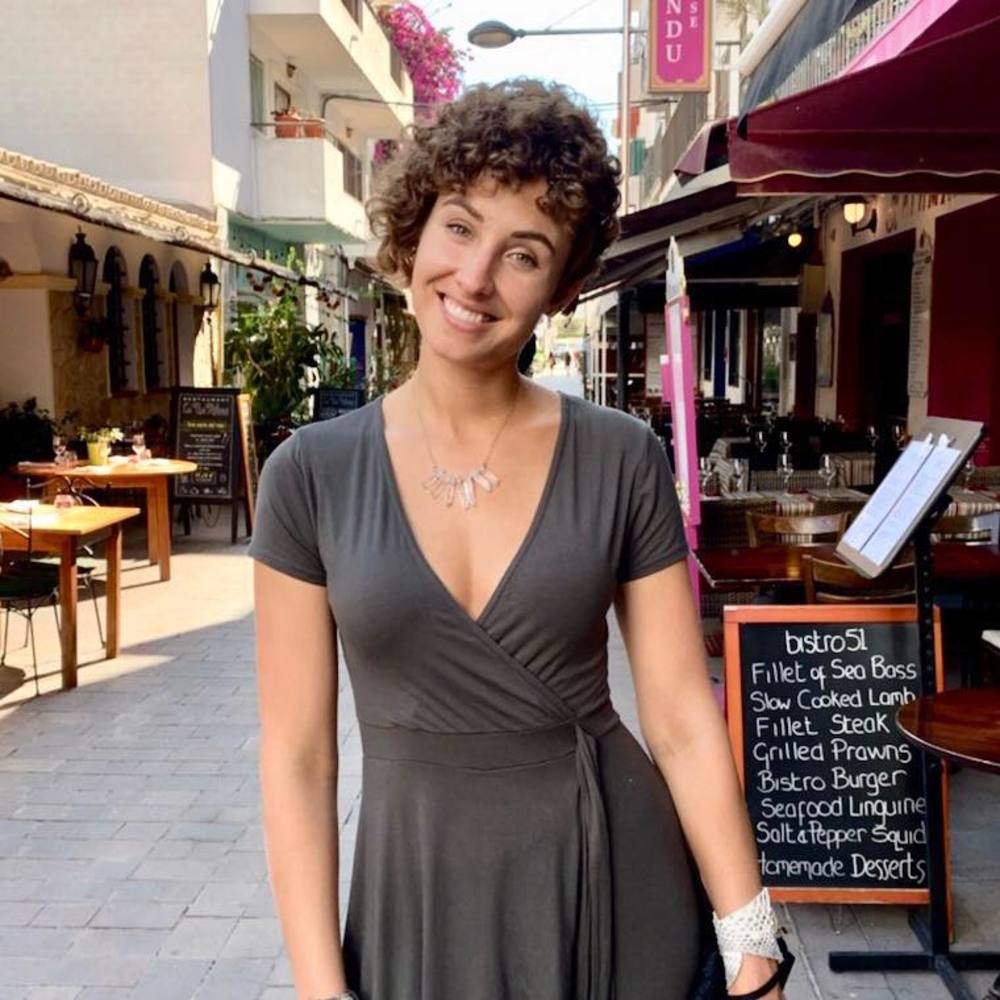 Meet your Posher, Faith